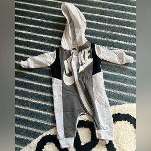 Nike one piece baby outfit